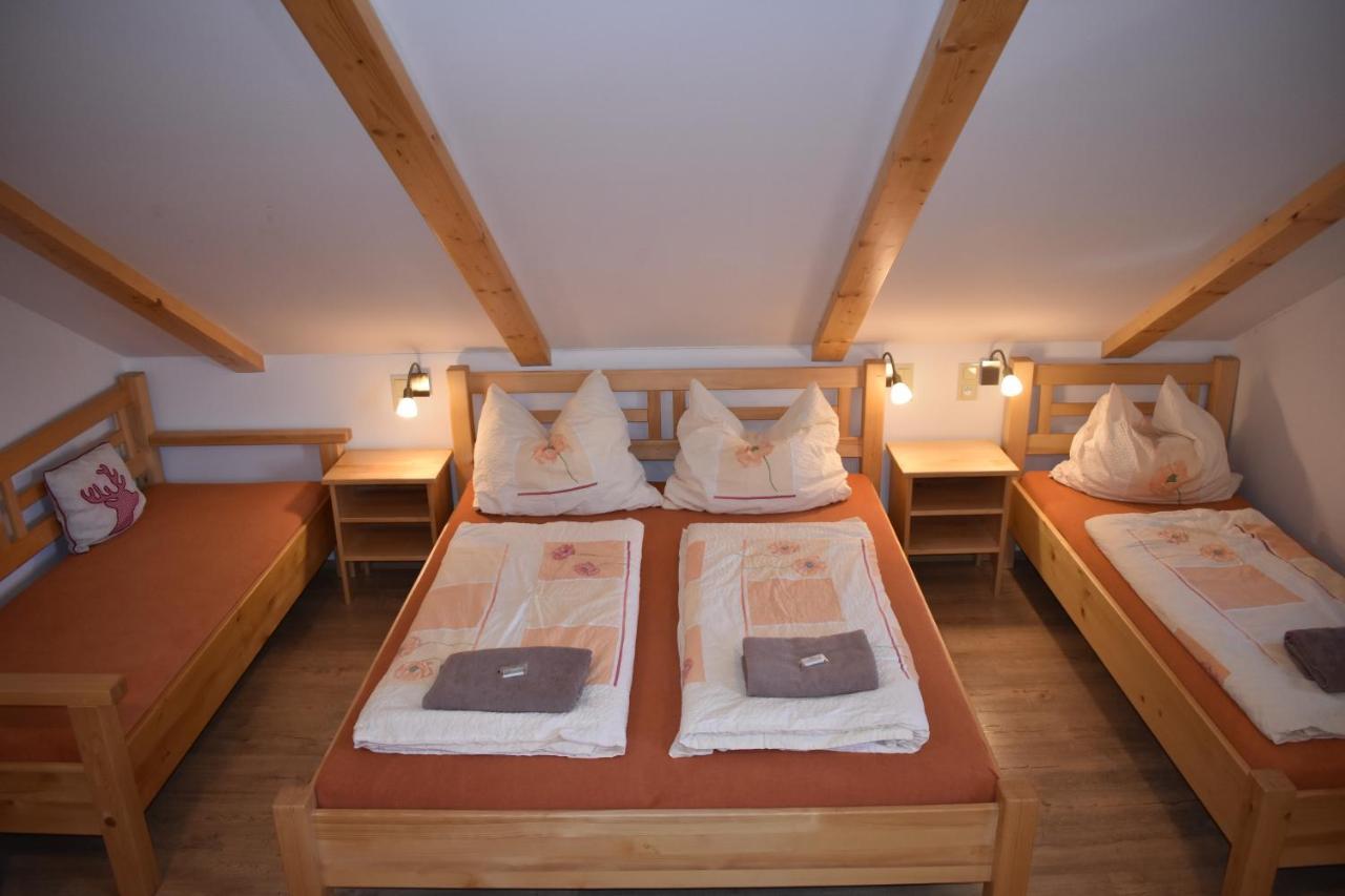 Třílůžkový pokoj
